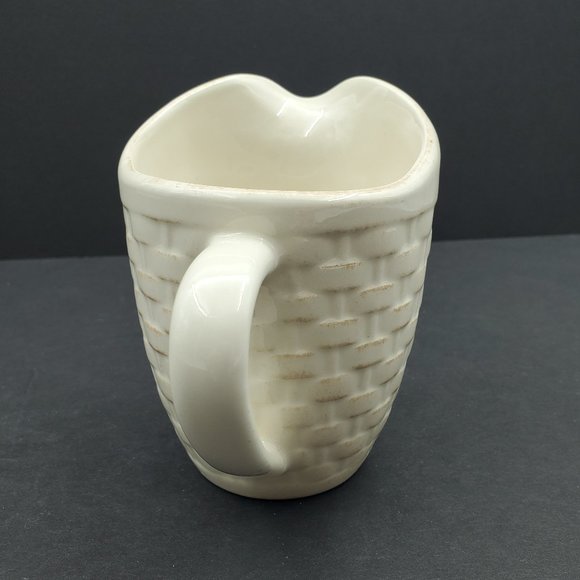Pfaltzgraff Hamptons Creamer and Sugar Bowl with Lid Embossed Basket Weave - Picture 5 of 10